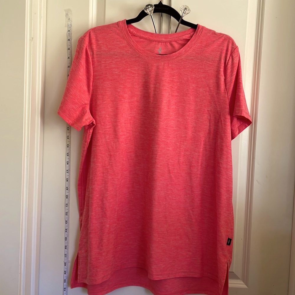 Skechers coral pink XL t shirt